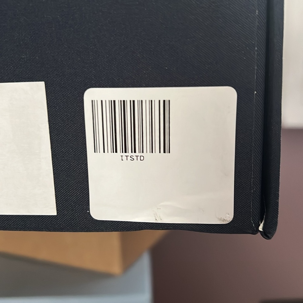 DIOR JORDAN 1 RETRO LOWS NEVER WORN - Picture 10 of 10